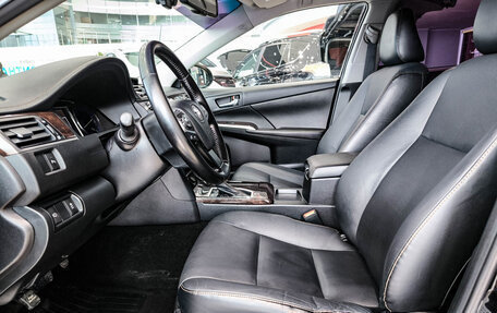 Toyota Camry, 2017 год, 2 395 000 рублей, 16 фотография