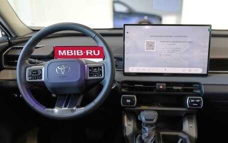 Toyota RAV4, 2026 год, 4 990 000 рублей, 8 фотография