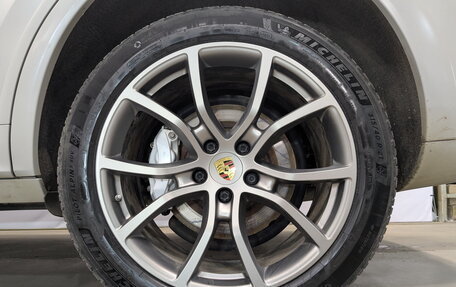 Porsche Cayenne III, 2021 год, 14 900 000 рублей, 17 фотография