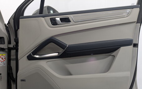 Porsche Cayenne III, 2021 год, 14 900 000 рублей, 26 фотография