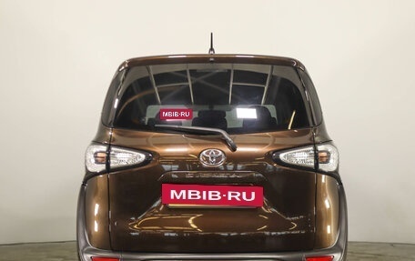 Toyota Sienta II, 2016 год, 1 529 000 рублей, 6 фотография
