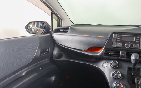 Toyota Sienta II, 2016 год, 1 529 000 рублей, 13 фотография