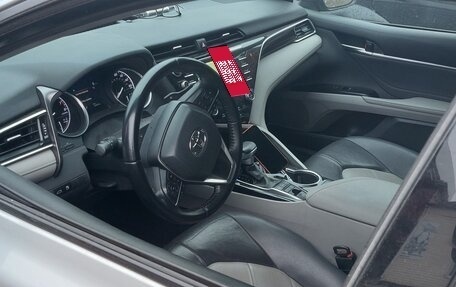 Toyota Camry, 2018 год, 2 500 000 рублей, 3 фотография