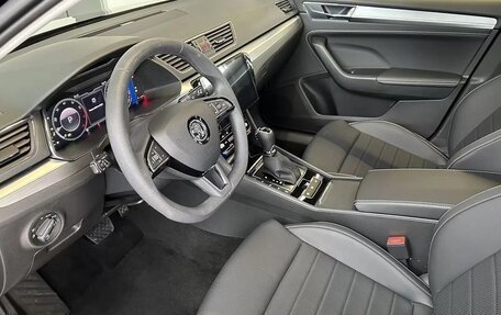 Skoda Superb III рестайлинг, 2025 год, 4 фотография