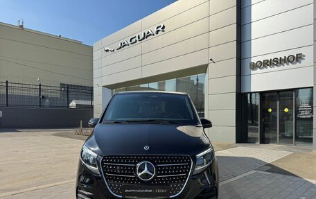 Mercedes-Benz V-Класс, 2024 год, 17 200 000 рублей, 4 фотография