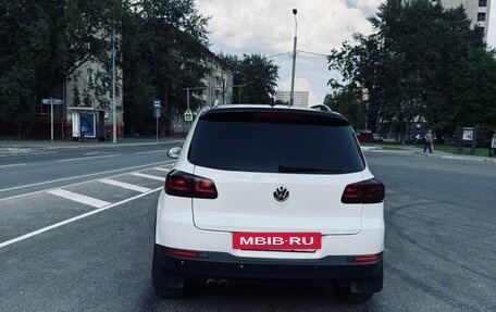 Volkswagen Tiguan I, 2011 год, 1 100 000 рублей, 2 фотография