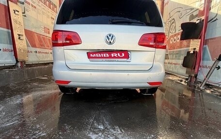 Volkswagen Touran III, 2010 год, 1 050 000 рублей, 9 фотография