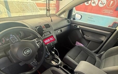 Volkswagen Touran III, 2010 год, 1 050 000 рублей, 8 фотография