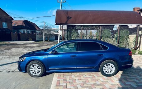 Volkswagen Passat B8 рестайлинг, 2017 год, 1 800 000 рублей, 2 фотография