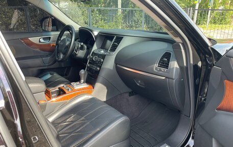 Infiniti QX70, 2017 год, 3 499 000 рублей, 8 фотография