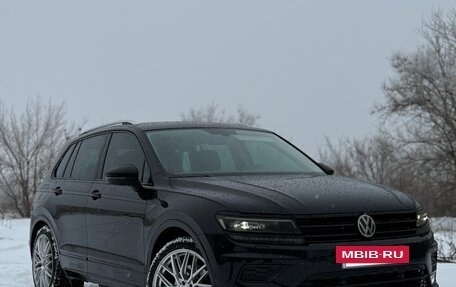 Volkswagen Tiguan II, 2018 год, 2 620 000 рублей, 4 фотография