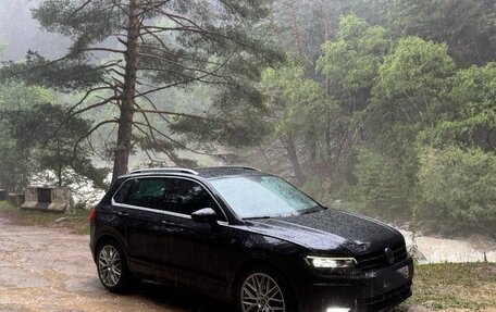 Volkswagen Tiguan II, 2018 год, 2 620 000 рублей, 19 фотография