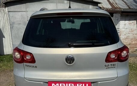 Volkswagen Tiguan I, 2010 год, 1 000 000 рублей, 2 фотография