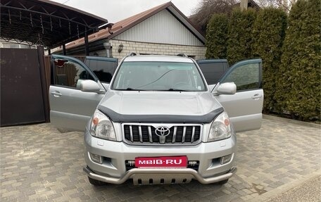 Toyota Land Cruiser Prado 120 рестайлинг, 2007 год, 2 450 000 рублей, 15 фотография