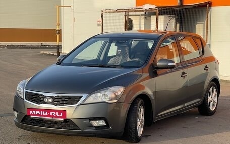 KIA cee'd I рестайлинг, 2011 год, 699 000 рублей, 2 фотография