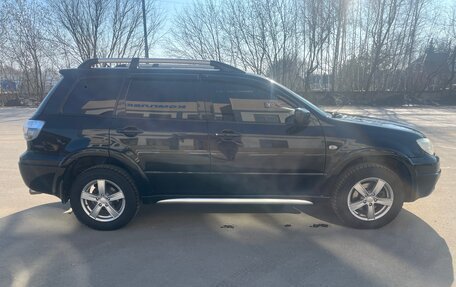 Mitsubishi Outlander III рестайлинг 3, 2006 год, 385 000 рублей, 3 фотография