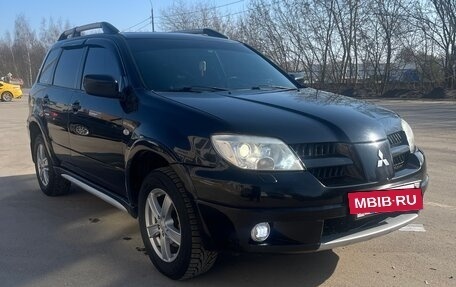Mitsubishi Outlander III рестайлинг 3, 2006 год, 385 000 рублей, 2 фотография