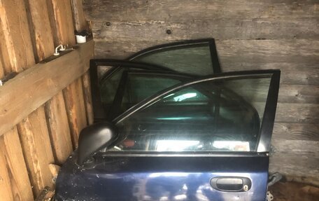 Mitsubishi Carisma I, 1998 год, 20 000 рублей, 6 фотография