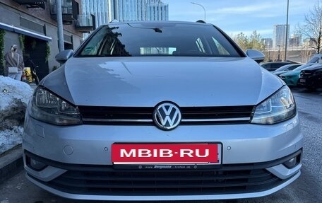 Volkswagen Golf VII, 2018 год, 1 800 000 рублей, 1 фотография