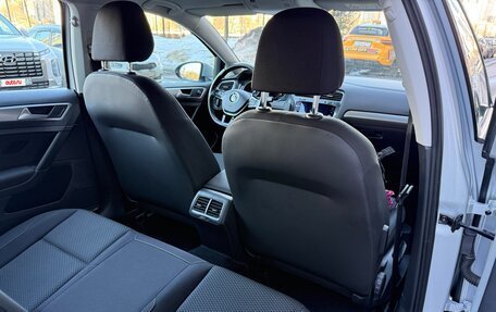 Volkswagen Golf VII, 2018 год, 1 800 000 рублей, 20 фотография