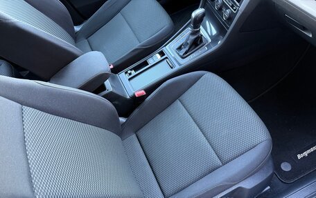 Volkswagen Golf VII, 2018 год, 1 800 000 рублей, 23 фотография