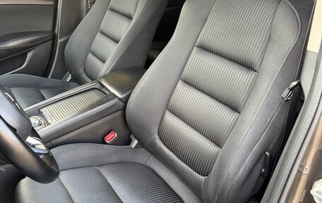 Mazda 6, 2018 год, 2 099 000 рублей, 23 фотография