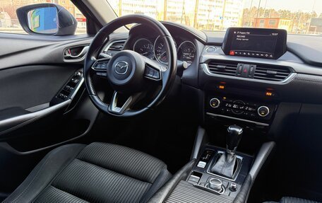 Mazda 6, 2018 год, 2 099 000 рублей, 26 фотография