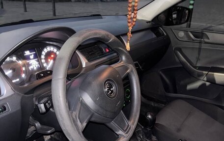 Skoda Rapid I, 2014 год, 650 000 рублей, 6 фотография