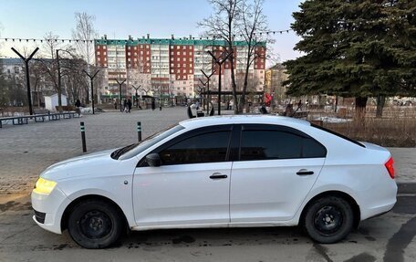 Skoda Rapid I, 2014 год, 650 000 рублей, 2 фотография