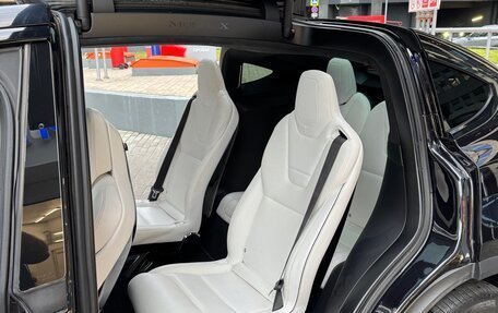 Tesla Model X I, 2016 год, 3 500 000 рублей, 16 фотография