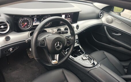 Mercedes-Benz E-Класс, 2016 год, 2 250 000 рублей, 8 фотография