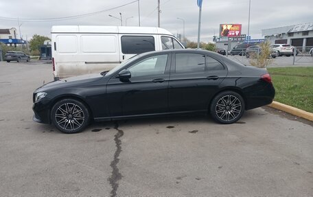 Mercedes-Benz E-Класс, 2016 год, 2 250 000 рублей, 4 фотография