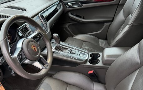 Porsche Macan I рестайлинг, 2017 год, 4 500 000 рублей, 7 фотография