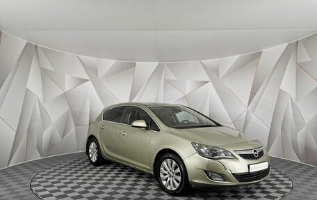 Opel Astra J, 2010 год, 615 000 рублей, 3 фотография