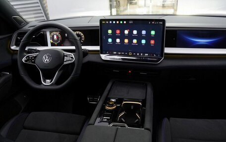 Volkswagen Teramont, 2025 год, 6 300 000 рублей, 13 фотография