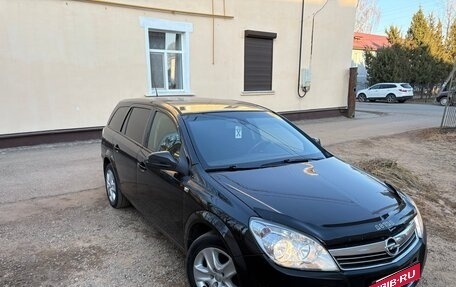 Opel Astra H, 2013 год, 745 000 рублей, 1 фотография