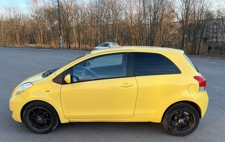 Toyota Yaris III рестайлинг, 2009 год, 365 000 рублей, 5 фотография