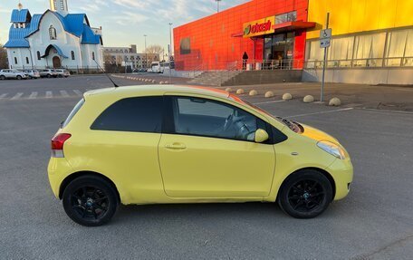 Toyota Yaris III рестайлинг, 2009 год, 365 000 рублей, 4 фотография