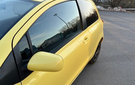 Toyota Yaris III рестайлинг, 2009 год, 365 000 рублей, 10 фотография