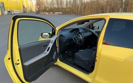 Toyota Yaris III рестайлинг, 2009 год, 365 000 рублей, 17 фотография