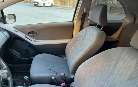 Toyota Yaris III рестайлинг, 2009 год, 365 000 рублей, 21 фотография