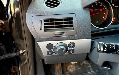 Opel Astra H, 2013 год, 745 000 рублей, 32 фотография