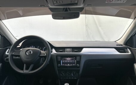 Skoda Rapid I, 2019 год, 1 420 000 рублей, 12 фотография