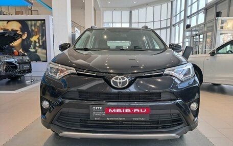 Toyota RAV4, 2018 год, 2 396 000 рублей, 6 фотография