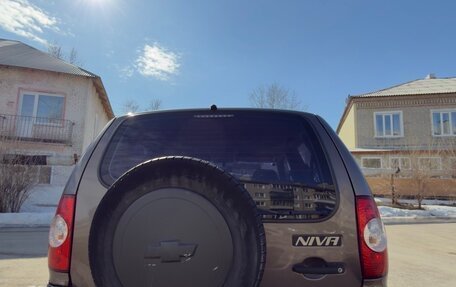 Chevrolet Niva I рестайлинг, 2012 год, 450 000 рублей, 4 фотография