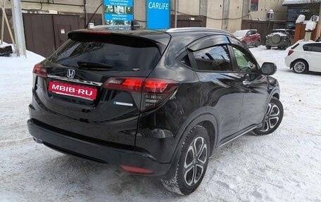 Honda Vezel, 2018 год, 1 850 000 рублей, 3 фотография