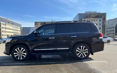 Toyota Land Cruiser 200, 2019 год, 9 490 000 рублей, 4 фотография