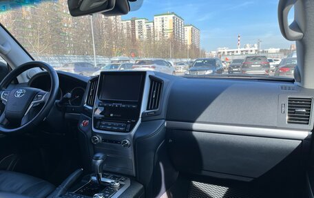 Toyota Land Cruiser 200, 2019 год, 9 490 000 рублей, 17 фотография