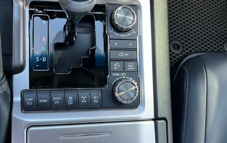 Toyota Land Cruiser 200, 2019 год, 9 490 000 рублей, 14 фотография