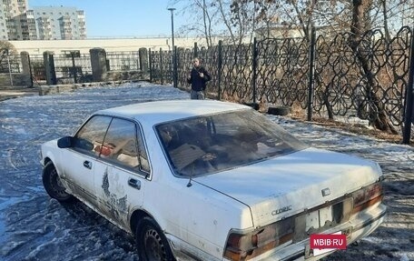 Nissan Cedric VII, 1988 год, 135 000 рублей, 2 фотография